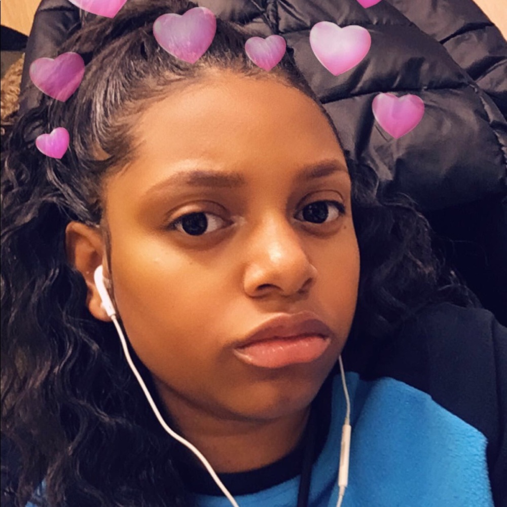 Meet your Posher, Sydni